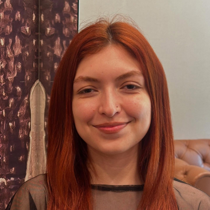 makeup artist dubai, customer before 5