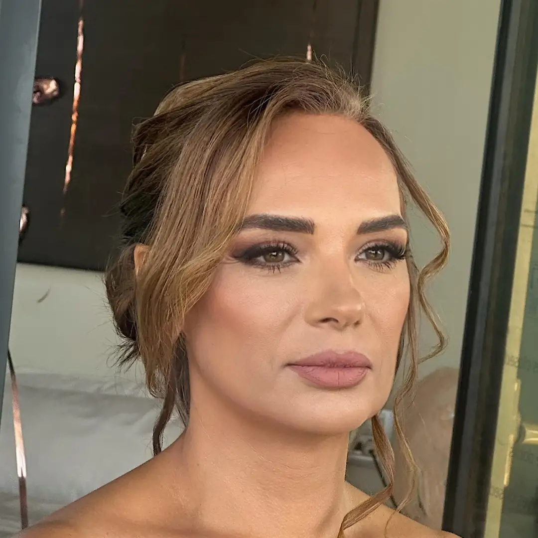 Party-Makeup-and-Hair-Styling-in-Dubai-After Party-Makeup-and-Hair-Styling-in-Dubai-After