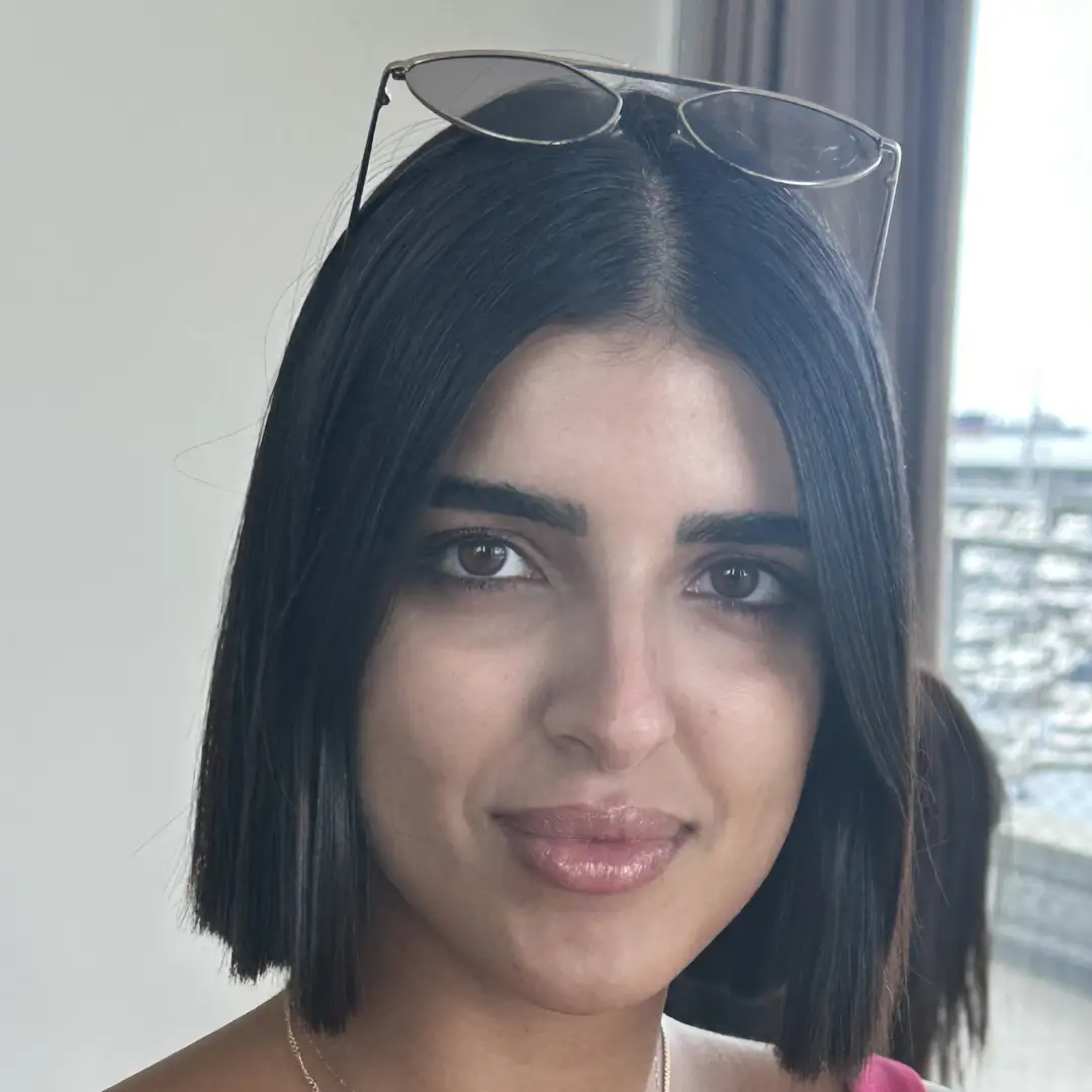 frelance-makeup-artist-in-dubai-before-model-1 frelance-makeup-artist-in-dubai-before-model-1