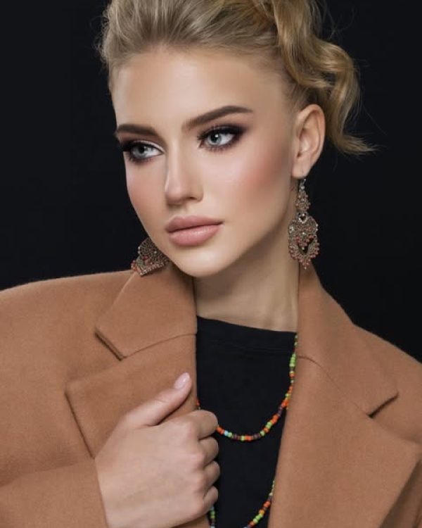 makeup at hotel in dubai